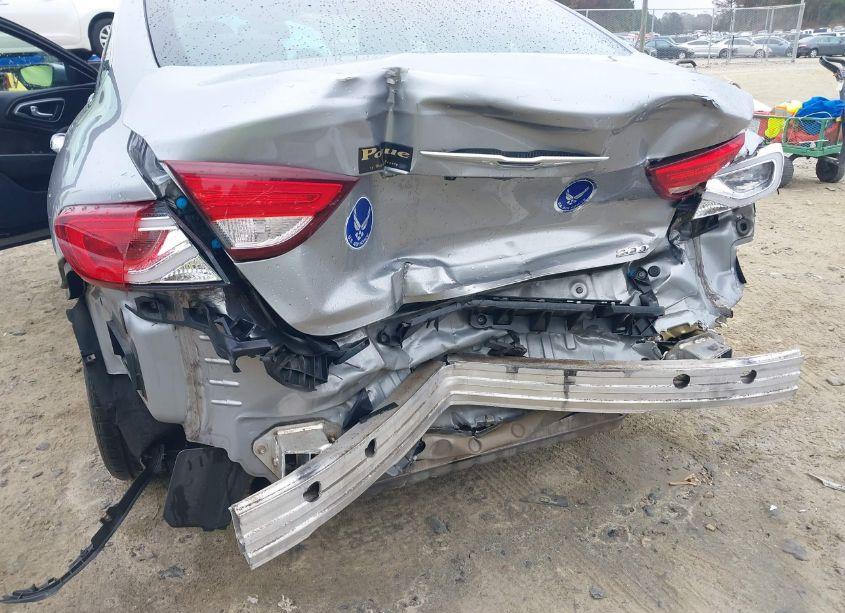 Photo 6 of 2015 Chrysler 200 LIMITED (VIN 1C3CCCAB6FN556674)