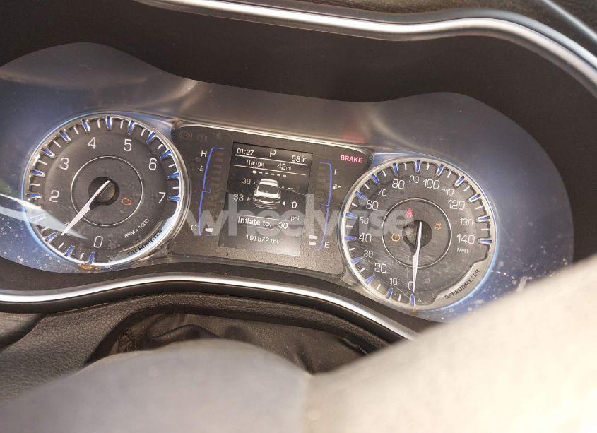 Photo 7 of 2015 Chrysler 200 LIMITED (VIN 1C3CCCAB6FN561051)