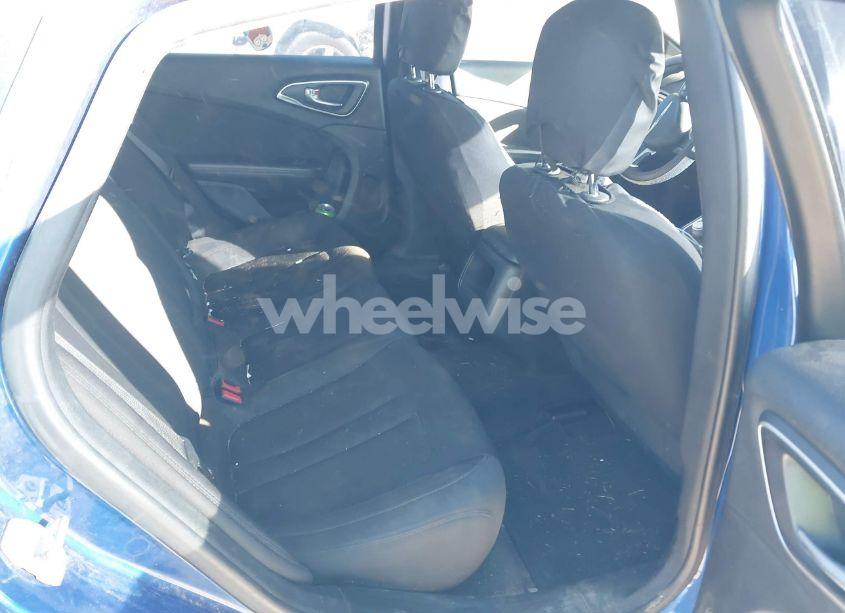 Photo 8 of 2015 Chrysler 200 LIMITED (VIN 1C3CCCAB6FN561051)