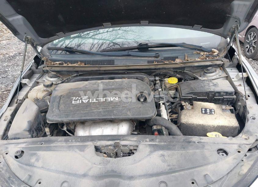 Photo 10 of 2015 Chrysler 200 LIMITED (VIN 1C3CCCAB6FN571322)