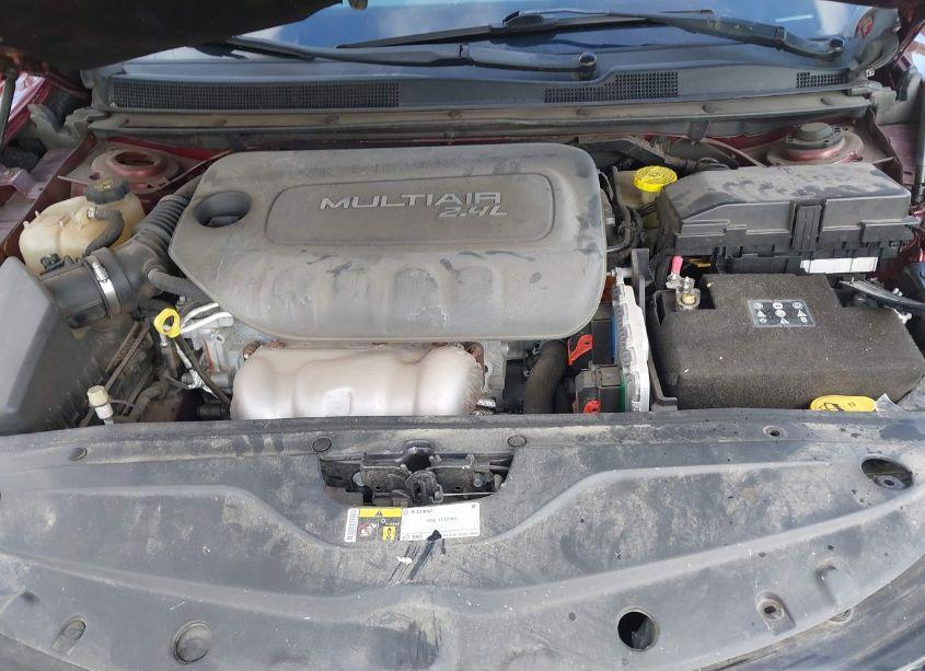 Photo 10 of 2015 Chrysler 200 LIMITED (VIN 1C3CCCAB6FN573619)