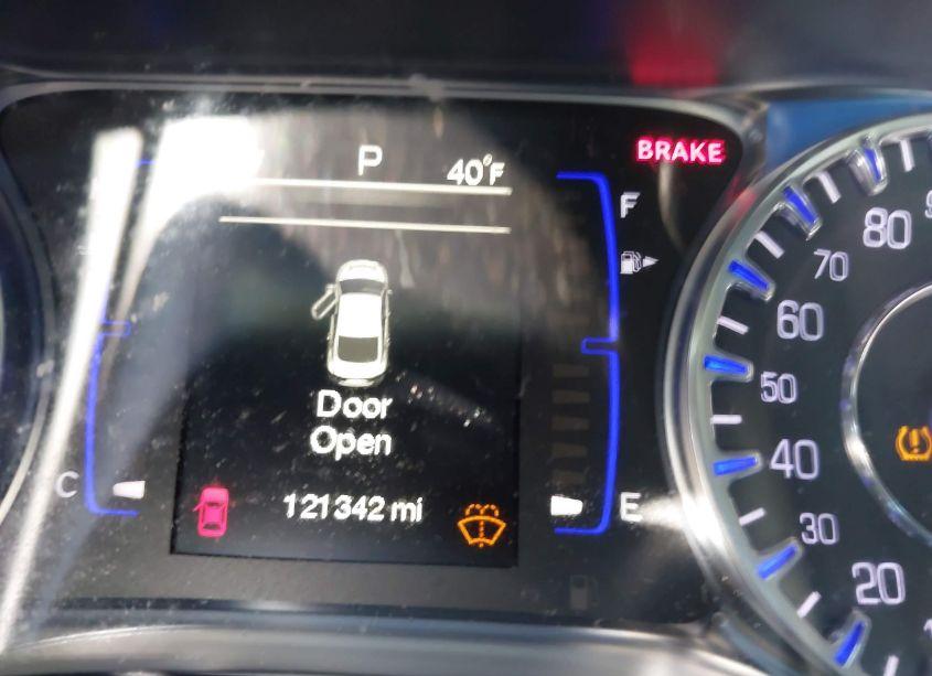 Photo 7 of 2015 Chrysler 200 LIMITED (VIN 1C3CCCAB6FN575404)