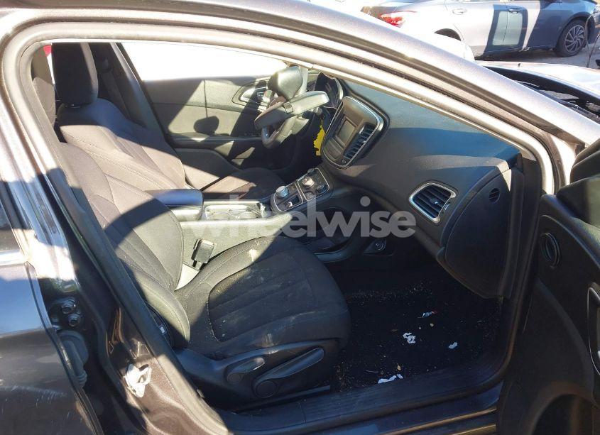 Photo 5 of 2015 Chrysler 200 LIMITED (VIN 1C3CCCAB6FN579551)