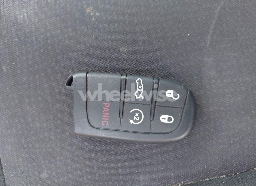 Photo 11 of 2015 Chrysler 200 LIMITED (VIN 1C3CCCAB6FN594048)