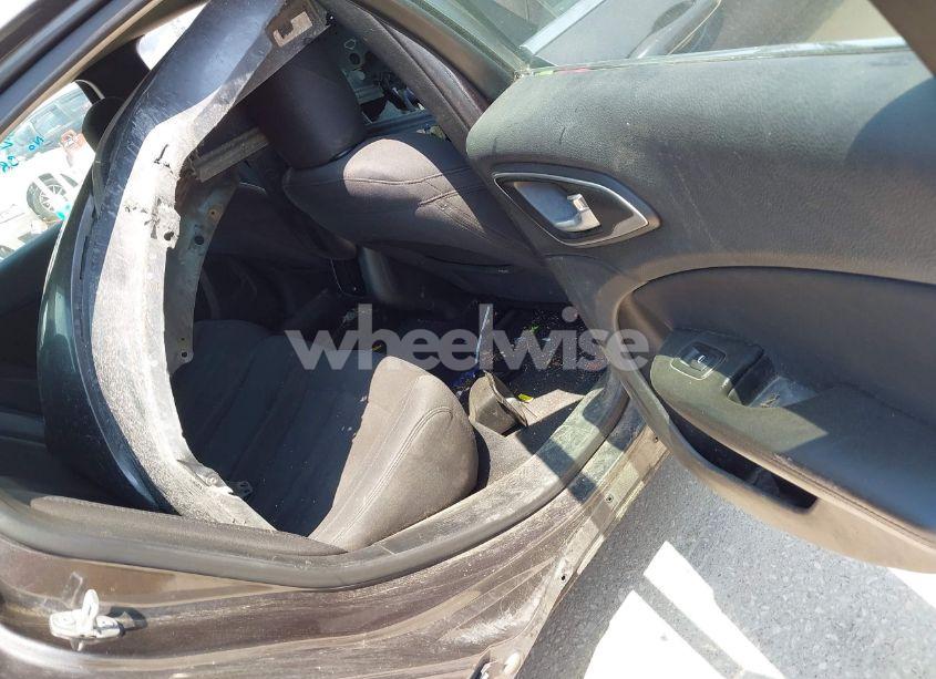 Photo 8 of 2015 Chrysler 200 LIMITED (VIN 1C3CCCAB6FN594048)