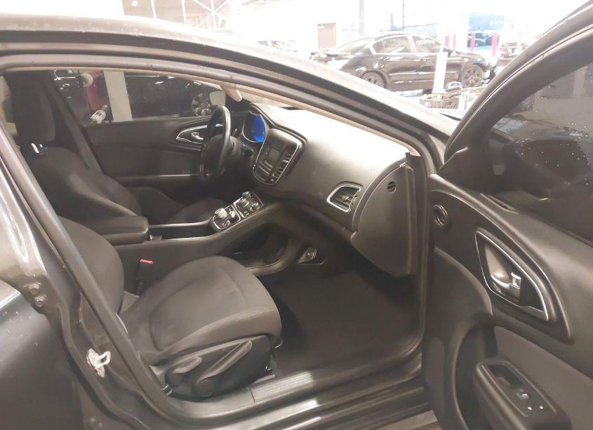 Photo 5 of 2015 Chrysler 200 LIMITED (VIN 1C3CCCAB6FN596866)