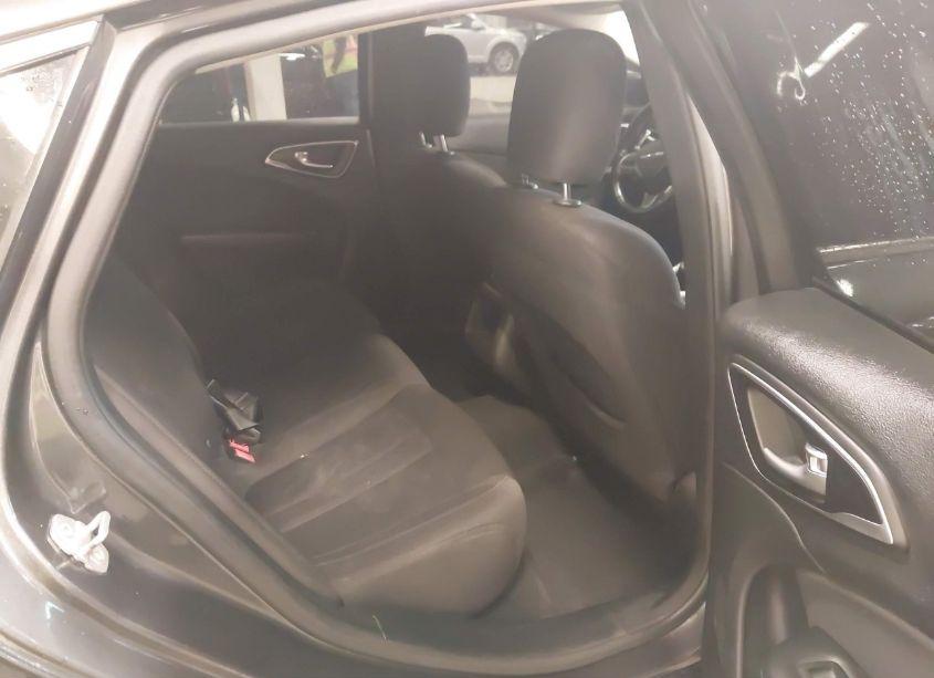 Photo 8 of 2015 Chrysler 200 LIMITED (VIN 1C3CCCAB6FN596866)