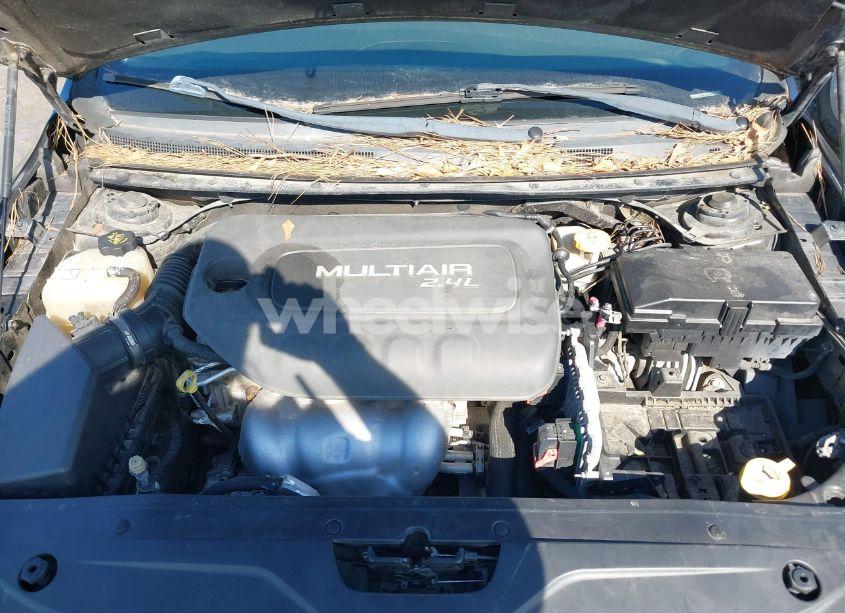 Photo 10 of 2015 Chrysler 200 LIMITED (VIN 1C3CCCAB6FN598701)