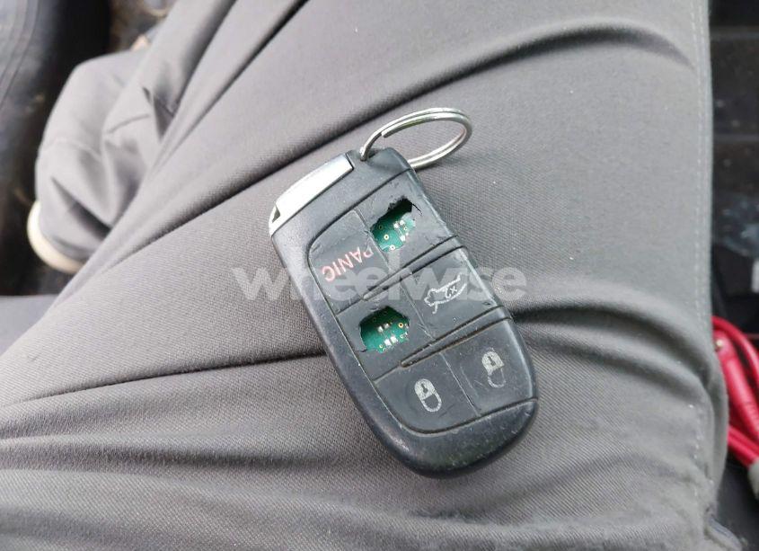 Photo 11 of 2015 Chrysler 200 LIMITED (VIN 1C3CCCAB6FN603718)