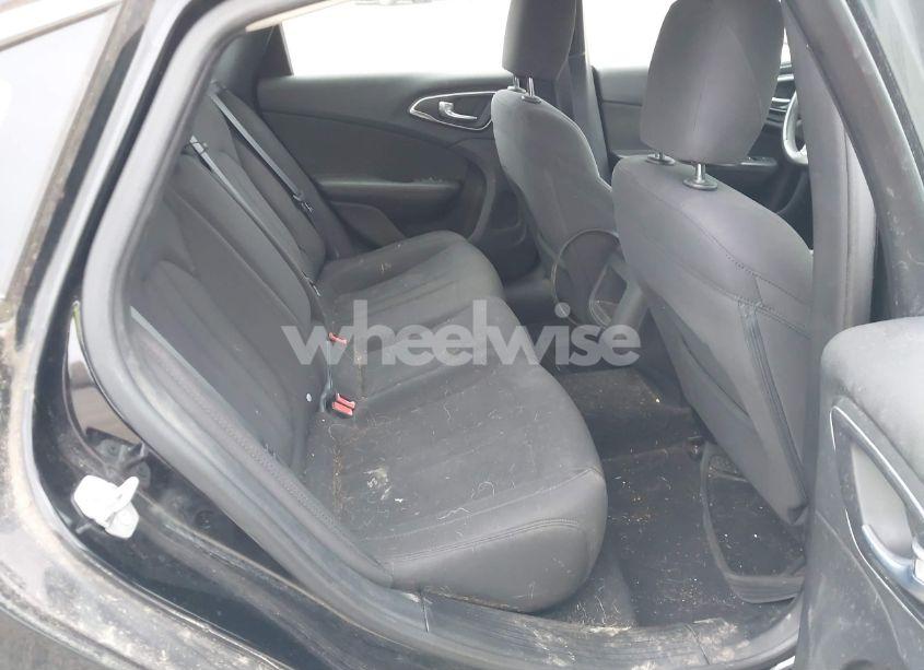 Photo 8 of 2015 Chrysler 200 LIMITED (VIN 1C3CCCAB6FN603718)