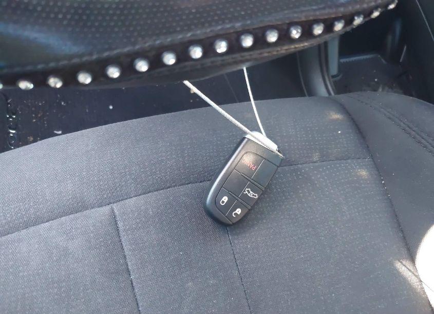 Photo 11 of 2015 Chrysler 200 LIMITED (VIN 1C3CCCAB6FN605842)