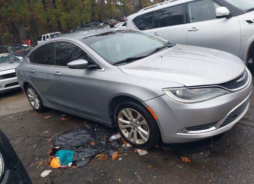 Photo 13 of 2015 Chrysler 200 LIMITED (VIN 1C3CCCAB6FN605842)