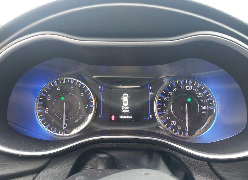 Photo 7 of 2015 Chrysler 200 LIMITED (VIN 1C3CCCAB6FN605842)