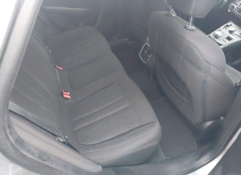 Photo 8 of 2015 Chrysler 200 LIMITED (VIN 1C3CCCAB6FN605842)