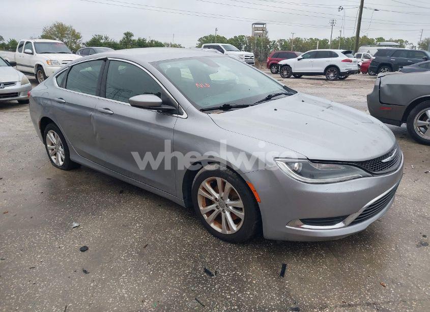 2015 Chrysler 200 LIMITED (VIN 1C3CCCAB6FN611060) main photo