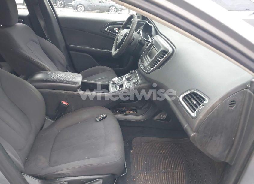 Photo 5 of 2015 Chrysler 200 LIMITED (VIN 1C3CCCAB6FN611060)