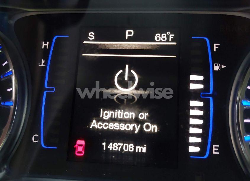 Photo 7 of 2015 Chrysler 200 LIMITED (VIN 1C3CCCAB6FN611060)
