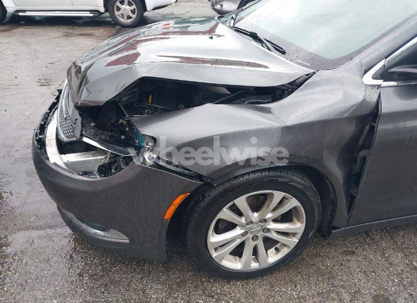 Photo 18 of 2015 Chrysler 200 LIMITED (VIN 1C3CCCAB6FN612466)