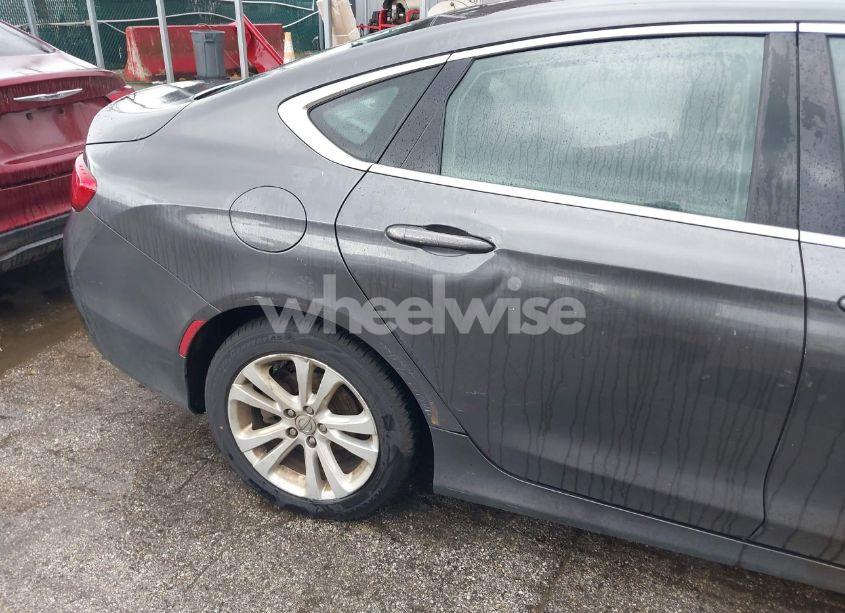 Photo 20 of 2015 Chrysler 200 LIMITED (VIN 1C3CCCAB6FN612466)