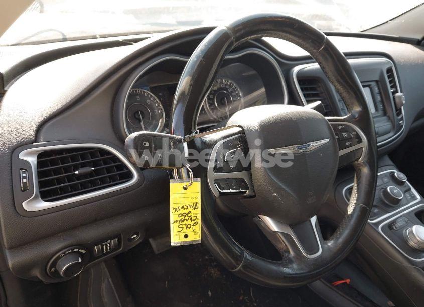 Photo 11 of 2015 Chrysler 200 LIMITED (VIN 1C3CCCAB6FN613228)