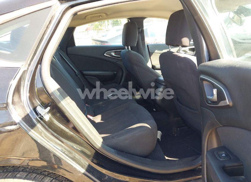 Photo 8 of 2015 Chrysler 200 LIMITED (VIN 1C3CCCAB6FN613228)