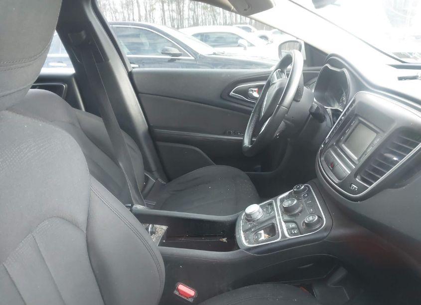 Photo 5 of 2015 Chrysler 200 LIMITED (VIN 1C3CCCAB6FN632569)