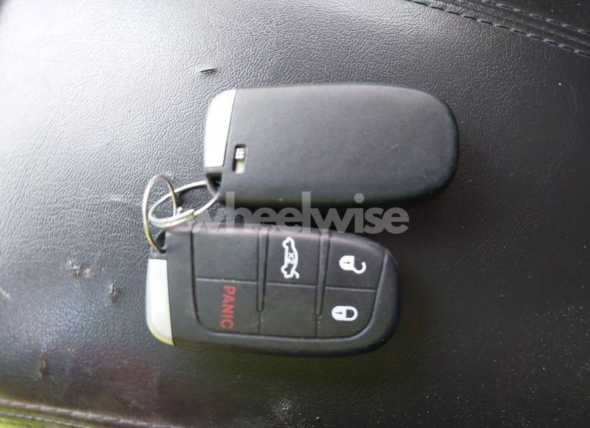 Photo 11 of 2015 Chrysler 200 LIMITED (VIN 1C3CCCAB6FN645130)