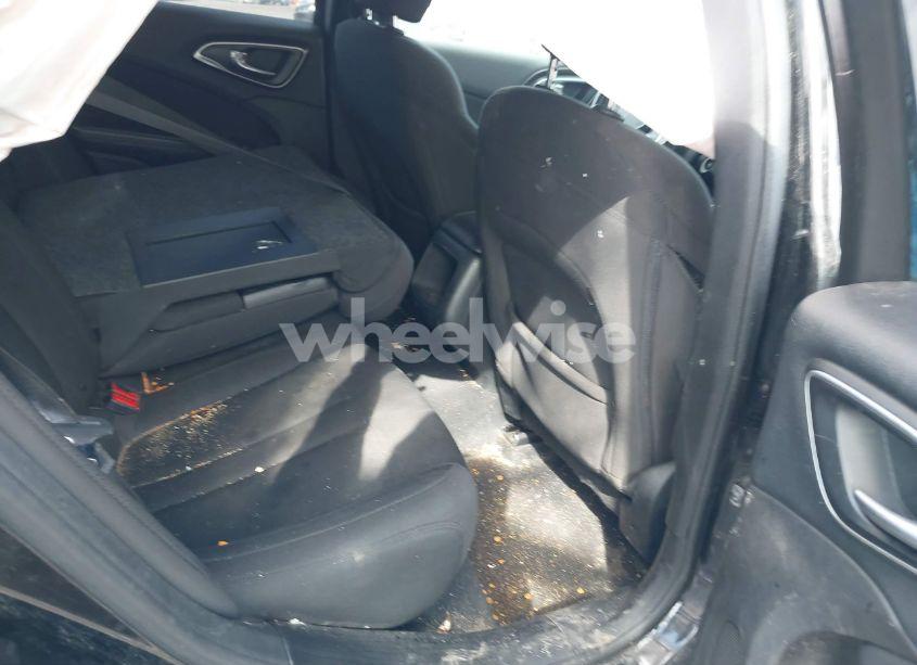 Photo 8 of 2015 Chrysler 200 LIMITED (VIN 1C3CCCAB6FN645130)