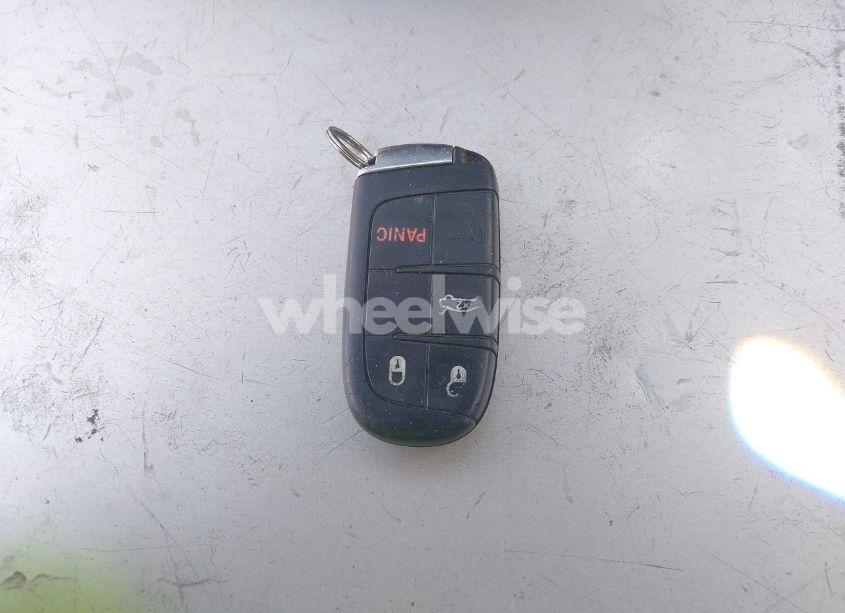 Photo 11 of 2015 Chrysler 200 LIMITED (VIN 1C3CCCAB6FN646455)