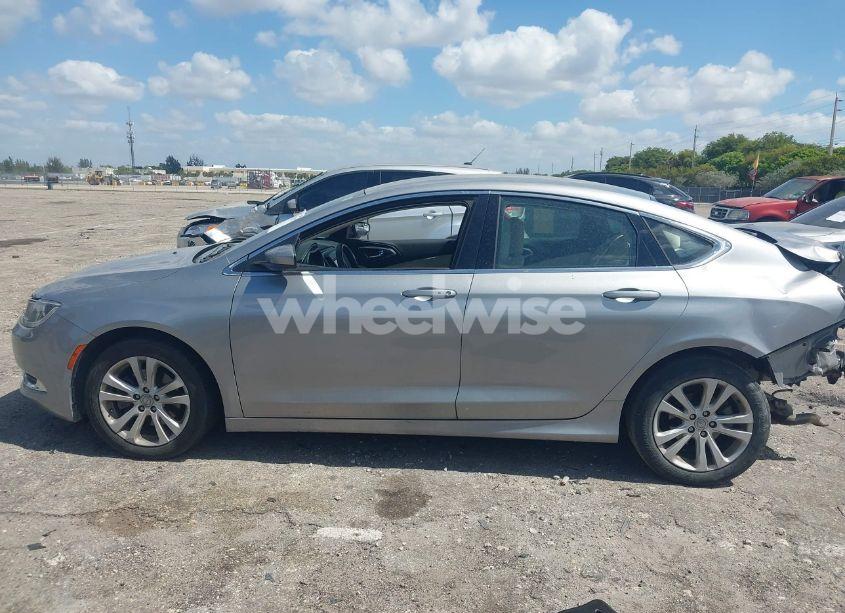 Photo 15 of 2015 Chrysler 200 LIMITED (VIN 1C3CCCAB6FN646455)