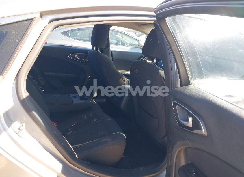 Photo 8 of 2015 Chrysler 200 LIMITED (VIN 1C3CCCAB6FN659917)