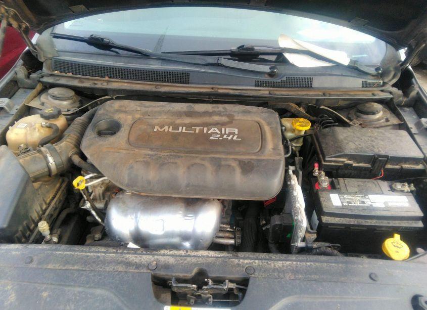 Photo 10 of 2015 Chrysler 200 LIMITED (VIN 1C3CCCAB6FN669279)