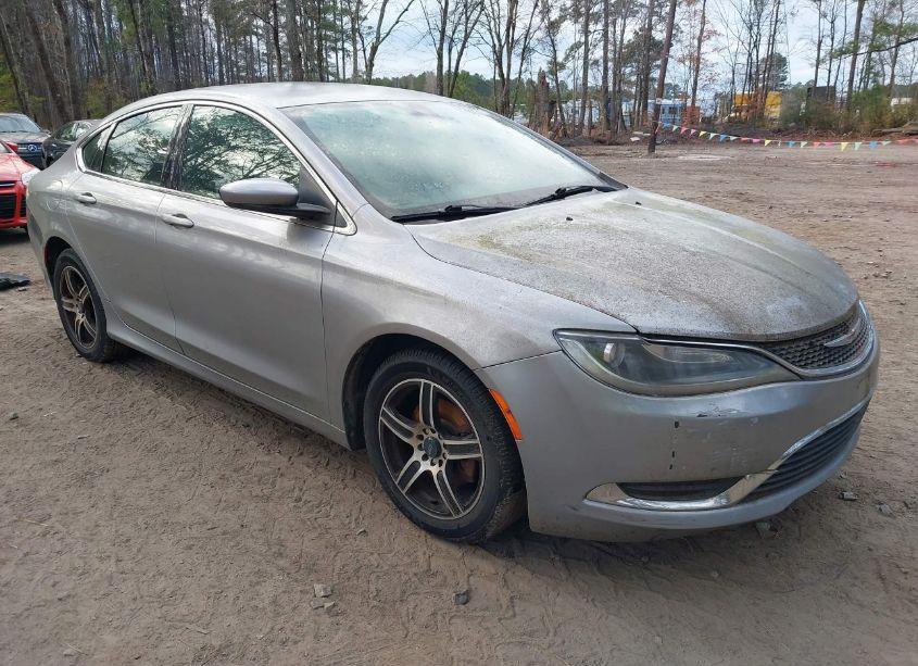 2015 Chrysler 200 LIMITED (VIN 1C3CCCAB6FN675521) main photo