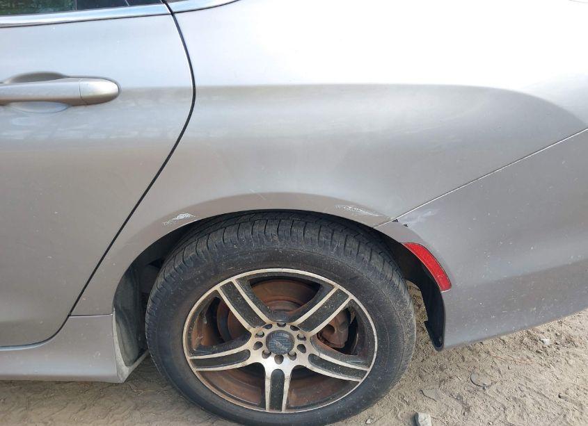 Photo 13 of 2015 Chrysler 200 LIMITED (VIN 1C3CCCAB6FN675521)