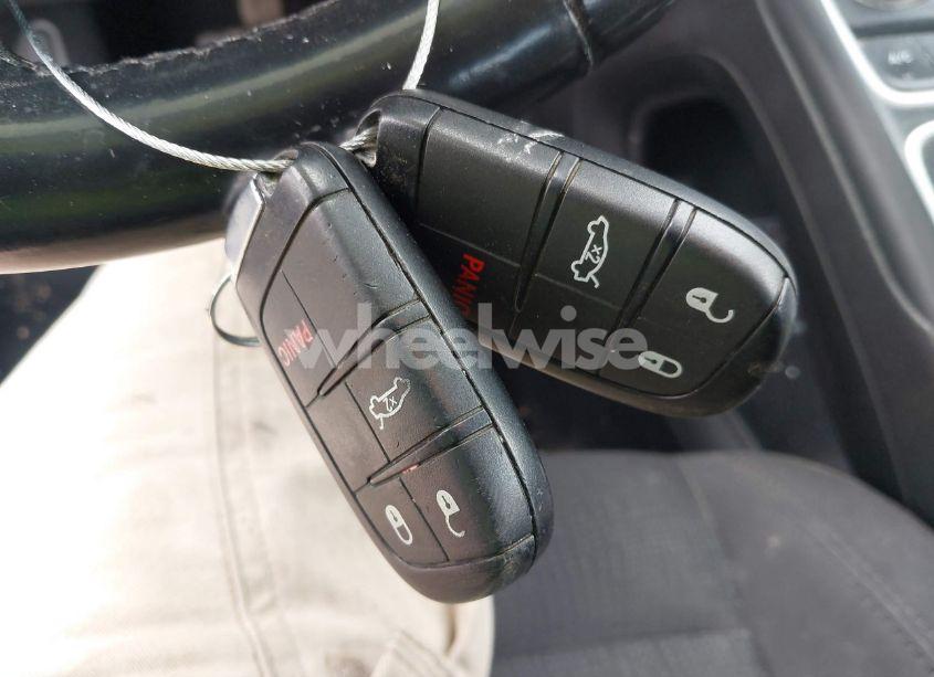 Photo 11 of 2015 Chrysler 200 LIMITED (VIN 1C3CCCAB6FN684798)