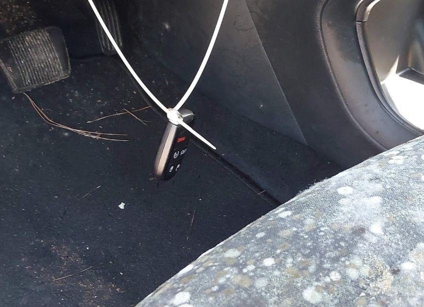 Photo 11 of 2015 Chrysler 200 LIMITED (VIN 1C3CCCAB6FN686213)