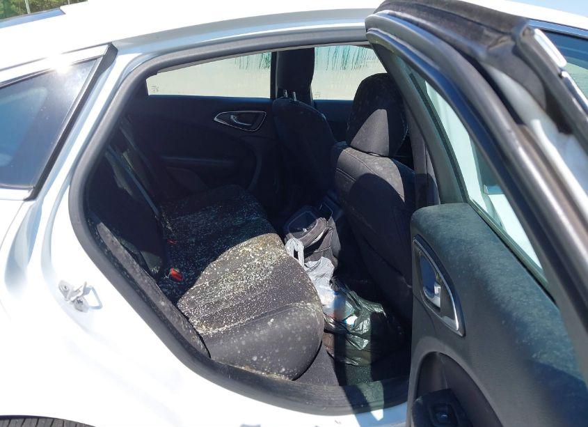 Photo 8 of 2015 Chrysler 200 LIMITED (VIN 1C3CCCAB6FN686213)