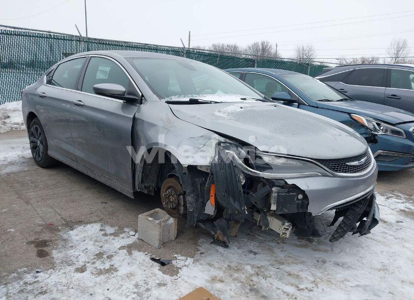 2015 Chrysler 200 LIMITED (VIN 1C3CCCAB6FN692786) main photo