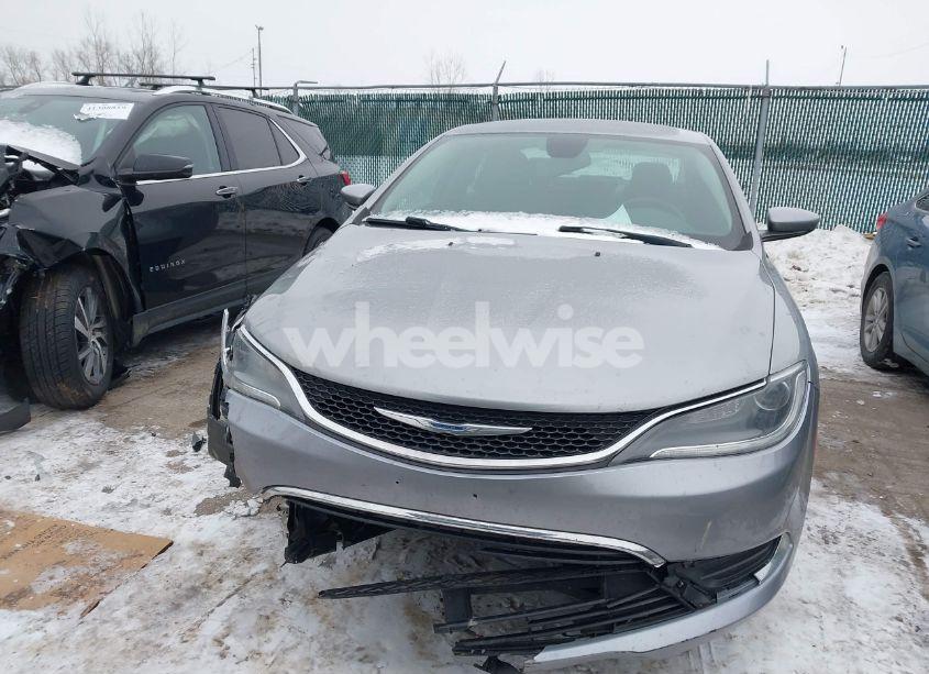 Photo 12 of 2015 Chrysler 200 LIMITED (VIN 1C3CCCAB6FN692786)