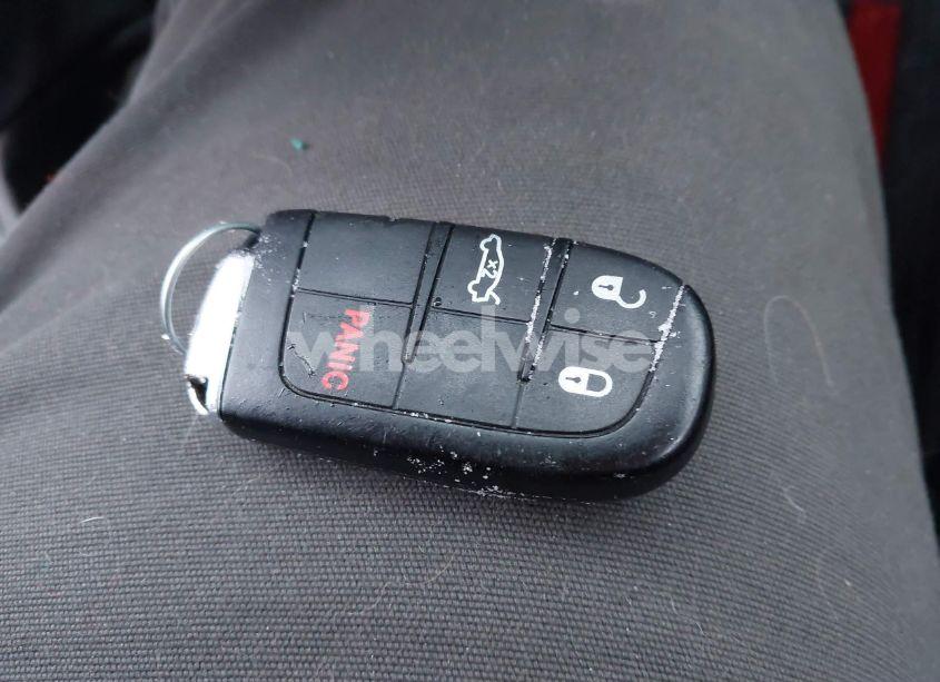 Photo 11 of 2015 Chrysler 200 LIMITED (VIN 1C3CCCAB6FN705696)