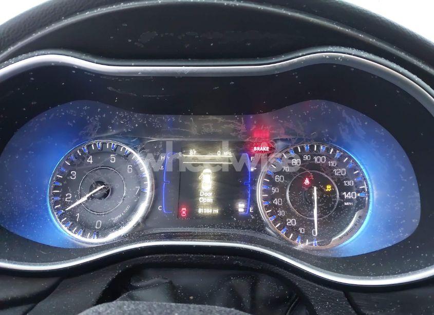 Photo 7 of 2015 Chrysler 200 LIMITED (VIN 1C3CCCAB6FN705696)