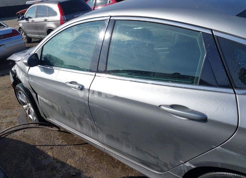 Photo 14 of 2015 Chrysler 200 LIMITED (VIN 1C3CCCAB6FN714463)