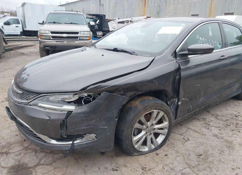 Photo 6 of 2015 Chrysler 200 LIMITED (VIN 1C3CCCAB6FN719727)