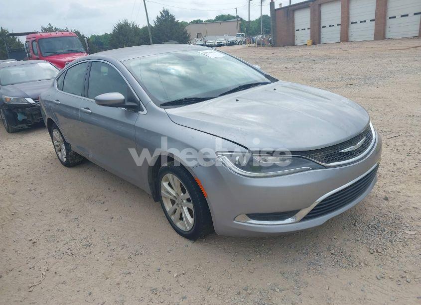 2015 Chrysler 200 LIMITED (VIN 1C3CCCAB6FN724992) main photo
