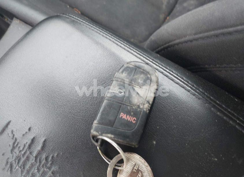 Photo 11 of 2015 Chrysler 200 LIMITED (VIN 1C3CCCAB6FN724992)