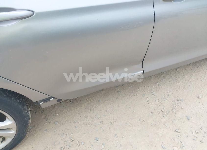 Photo 12 of 2015 Chrysler 200 LIMITED (VIN 1C3CCCAB6FN724992)