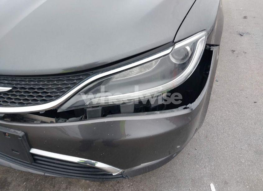 Photo 17 of 2015 Chrysler 200 LIMITED (VIN 1C3CCCAB6FN752601)