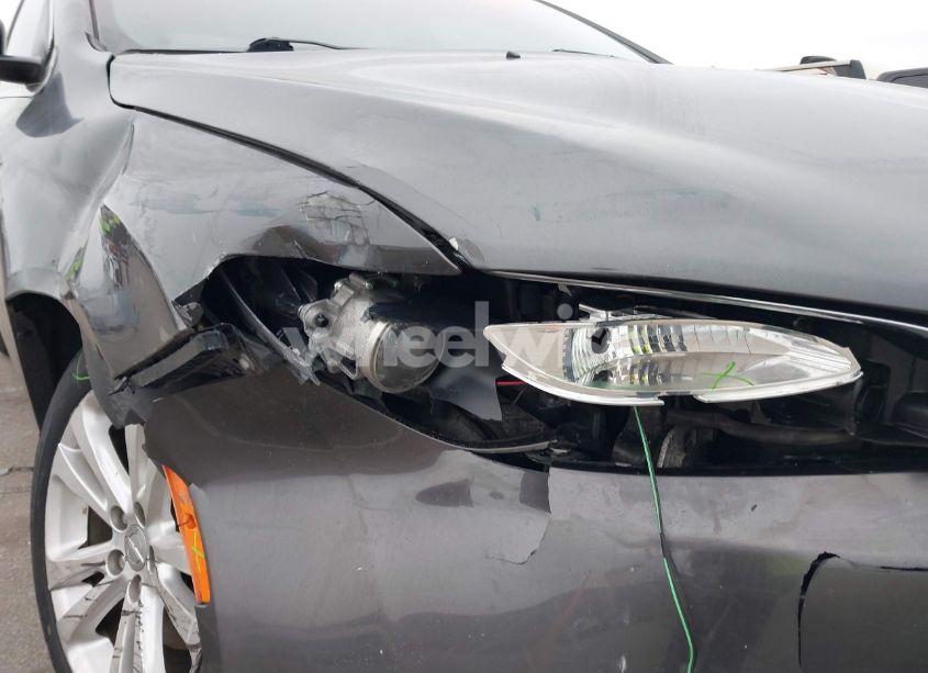 Photo 18 of 2015 Chrysler 200 LIMITED (VIN 1C3CCCAB6FN752601)