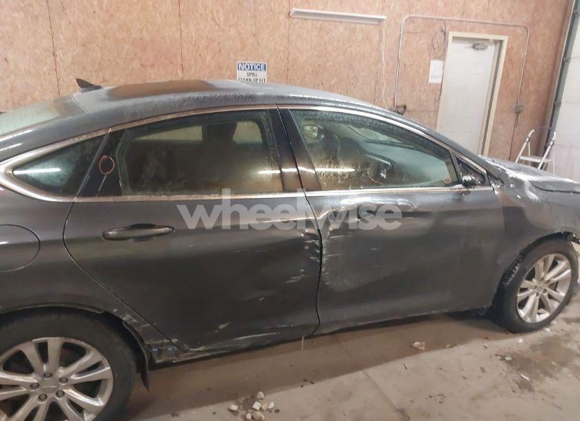 Photo 13 of 2016 Chrysler 200 LIMITED (VIN 1C3CCCAB6GN113877)