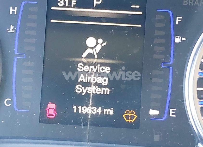 Photo 16 of 2016 Chrysler 200 LIMITED (VIN 1C3CCCAB6GN124958)